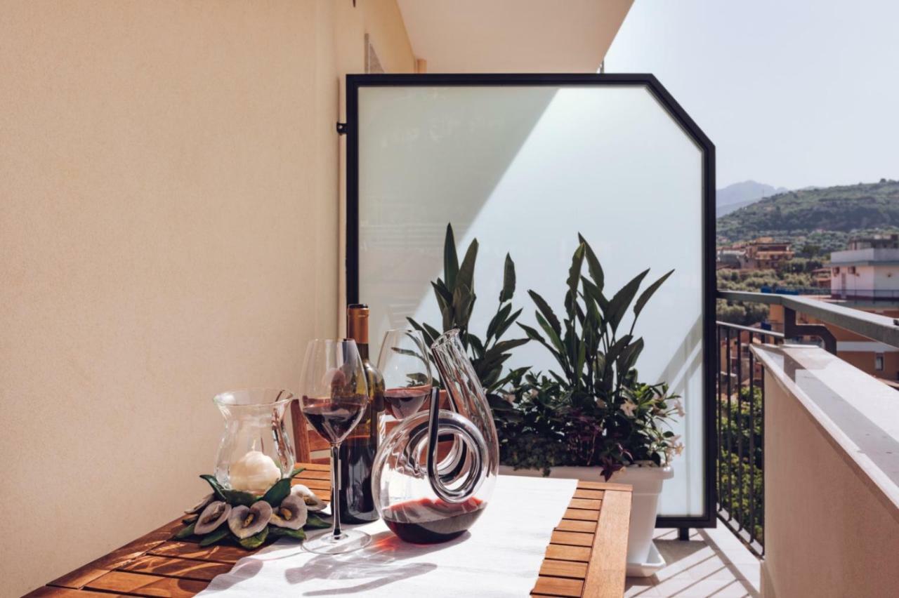 Casa Di Flo Apartment Sorrento Luaran gambar